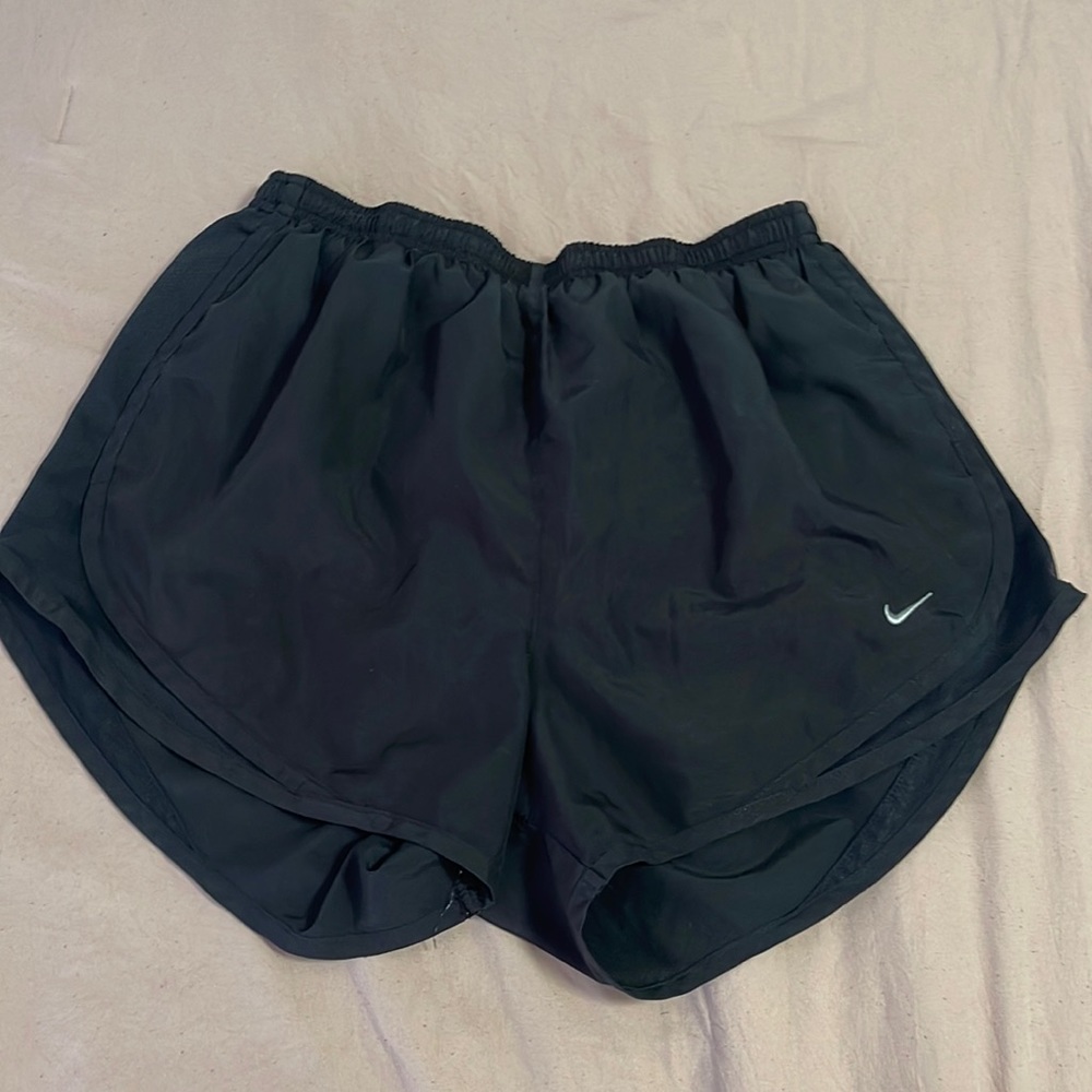 Black Nike shorts